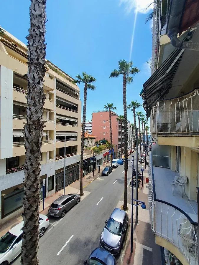Appartement Plages Juan Les Pins Climatise 3 Pieces Apartment